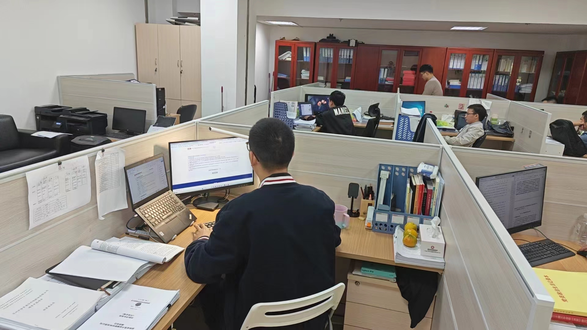 b6818417ab143f9056746c9d803dd61